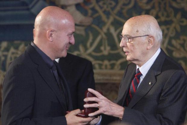 Giorgio Napolitano consegna a Claudio il Premio De Sica