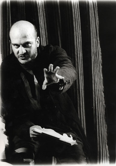 Claudio Bisio &mdash; C H I U D I