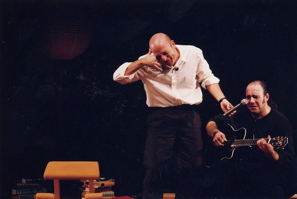 Claudio Bisio &mdash; C H I U D I
