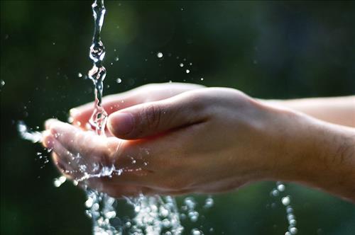L'acqua  un diritto