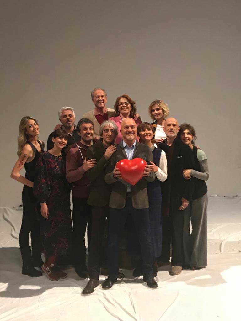 Claudio e il cast di Se mi vuoi bene